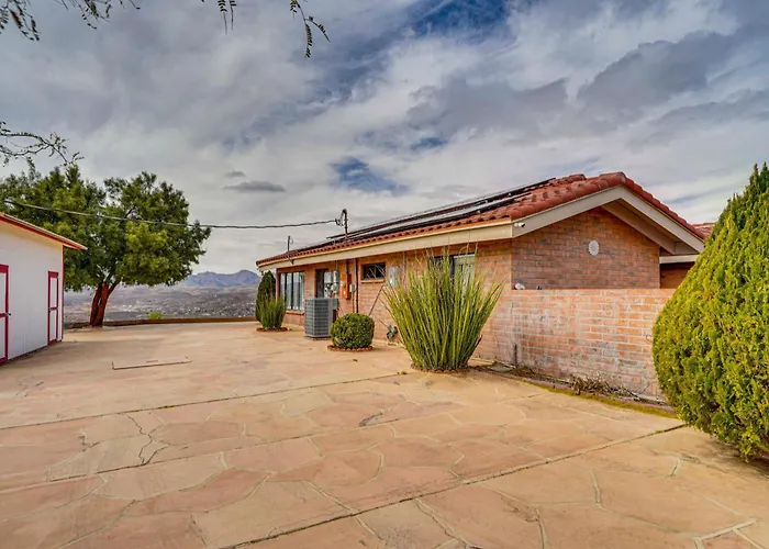 Views + Fire Pit: Hilltop Retreat In Rio Rico!