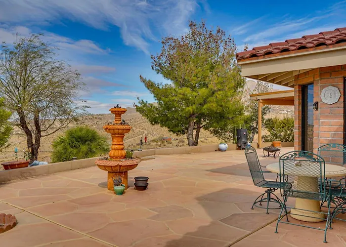 Views + Fire Pit: Hilltop Retreat In Rio Rico! *
