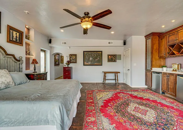 Holiday home Views + Fire Pit: Hilltop Retreat In Rio Rico! Rio Rico
