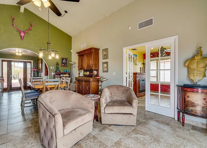 Views + Fire Pit: Hilltop Retreat In Rio Rico! *